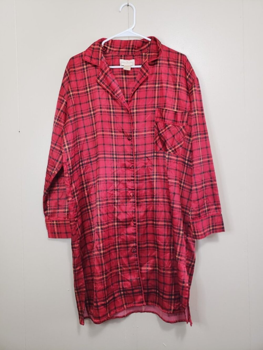 VTG Lauren Rogers Sleepwear Womens M Sleepshirt Red Plaid Button Up Satin Pajama